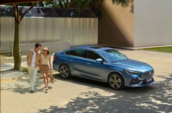 新一代国民电混家轿吉利银河星耀6全球上市，限时6.88万元起