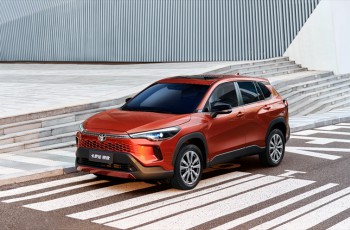 全新卡罗拉锐放焕新上市，打造10万级全能SUV性价比标杆