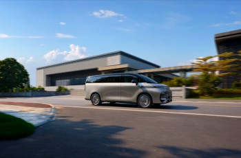 大家庭出行最佳之选！“AI全场景家庭旗舰MPV”吉利银河V900 正式上市